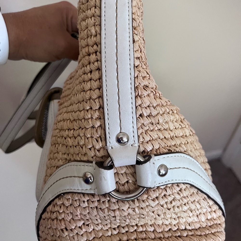 Coach Women’s Vintage Legacy Straw Tote in Natural with White Leather Trim - Picture 4 of 12